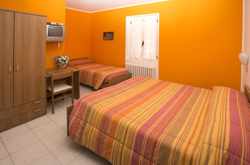 Hotel Del Mera Sorico Habitación foto