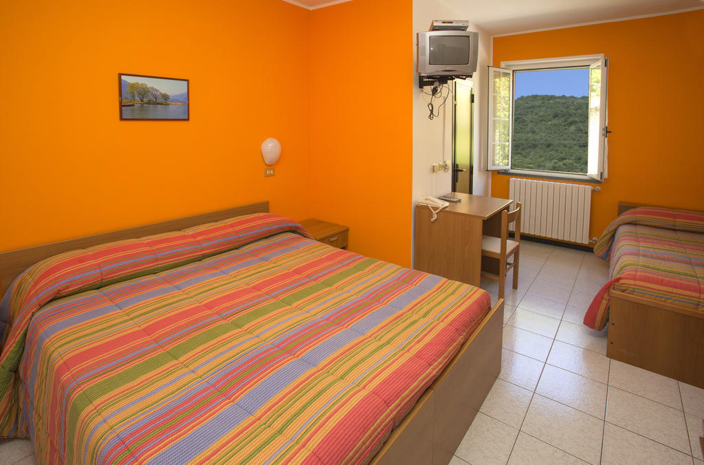 Hotel Del Mera Sorico Habitación foto